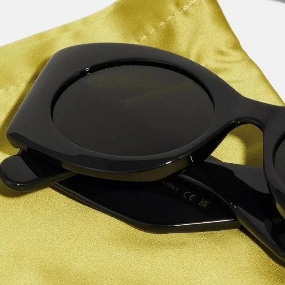 New- 💯 Original Gucci GG0810S 001 Oval Quilted Thick Rim sunglasse